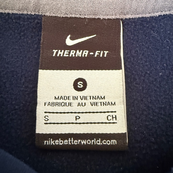 Nike UNC Football Hoodie Sweatshirt Navy Carolina Blue Therma-Fit Men Small NWOT - Picture 2 of 5